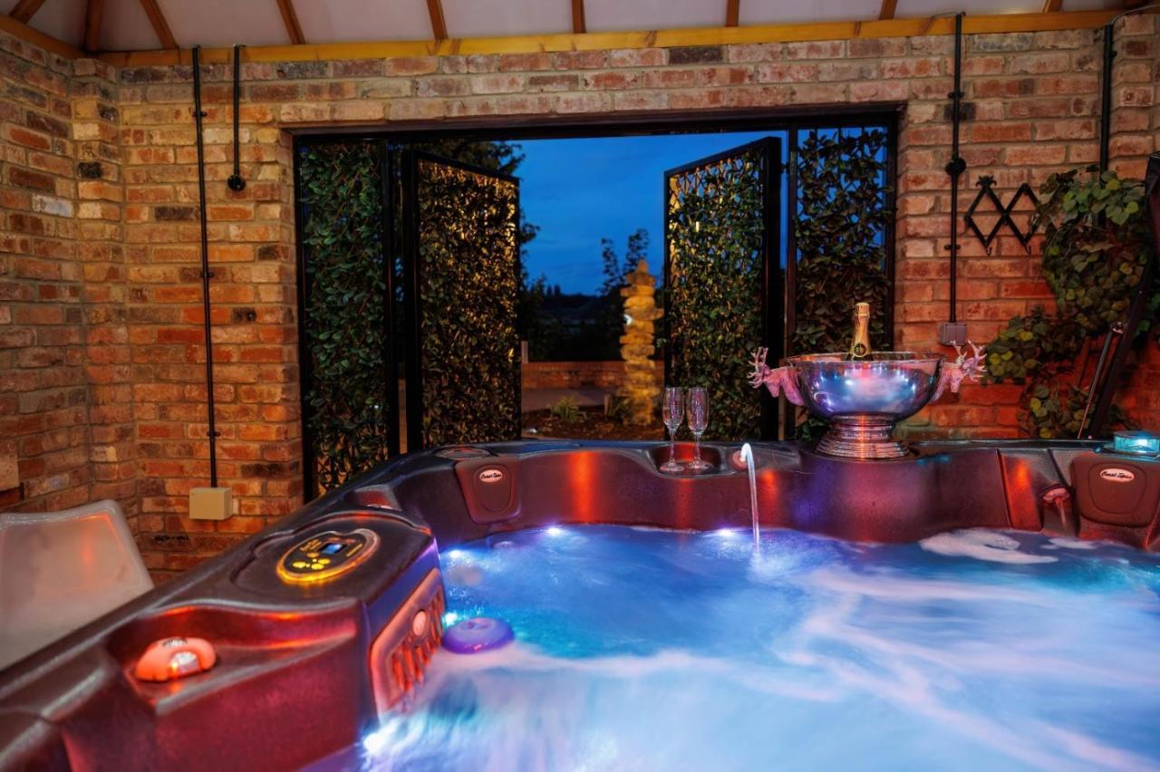 Lincoln Holiday Retreat View With Private Hot Tub Exterior photo